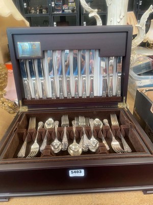 Lot 5403 - Arthur Price canteen of cutlery