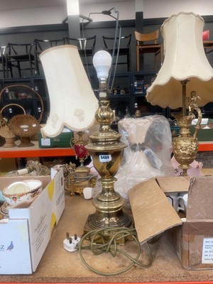 Lot 5405 - Brass table lamp
