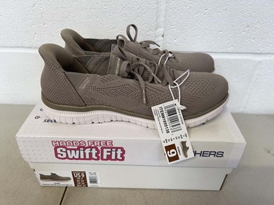 Lot 1833 - Boxed pair of Skechers hands free swift fit...