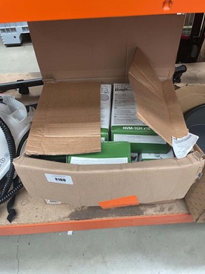 Lot 3160 - Box of Henry hoover bags