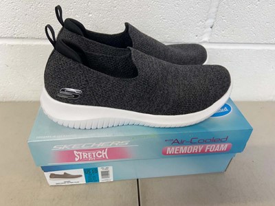Lot 1839 - Boxed pair of Skechers ultra flex air cooled...