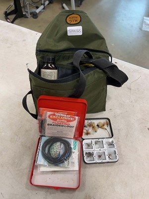 Lot 2316 - Bag of fishing equipment