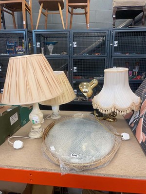 Lot 5441 - Oval mirror together with 4 various table lamps