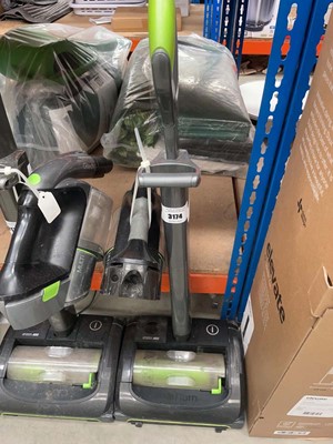 Lot 3174 - Upright G-Tech air ram plus a hand held G-Tech