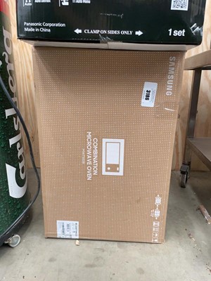 Lot 3186 - Samsung combination microwave oven