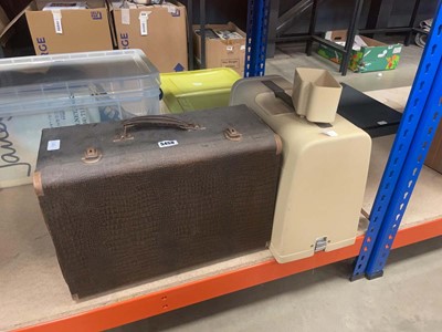 Lot 5450 - 2 vintage cased sewing machines