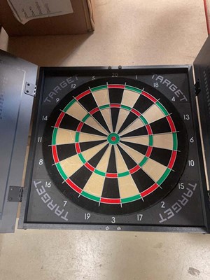 Lot 5465 - Summit dart board in case