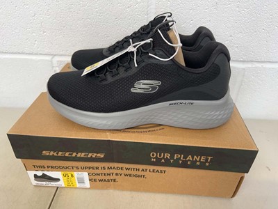 Lot 1854 - Boxed pair of Skechers skech-lite air-cooled...