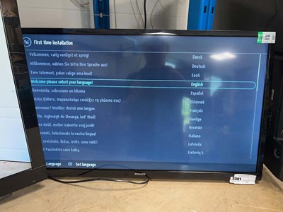 Lot 2361 - Philips 32" TV model 32HFL2869T (no stand or...