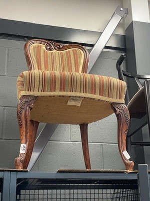 Lot 5527 - Oak framed and upholstered side chair