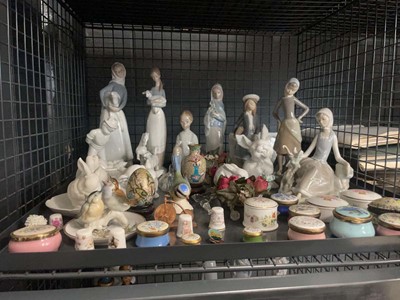 Lot 5536 - Cage containing Lladro ornamental figures,...