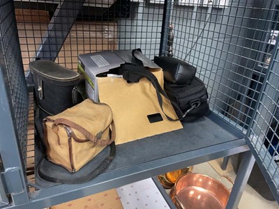 Lot 5543 - Cage containing vintage cameras and binoculars