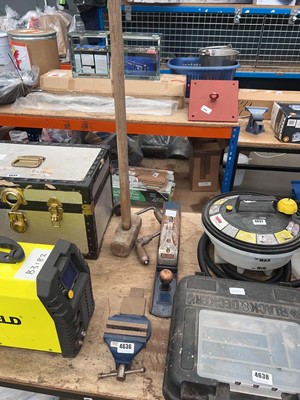 Lot 4636 - Sledge hammer, Record Number 08 plane, brace...