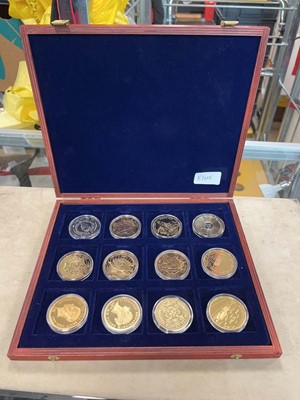 Lot 2396 - Commemorative coin set of King and Queens