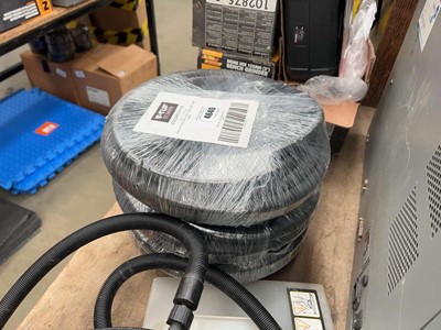 Lot 4640 - Three rolls of black V-Tuf hose