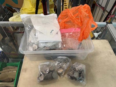 Lot 2451 - Box containing various coins
