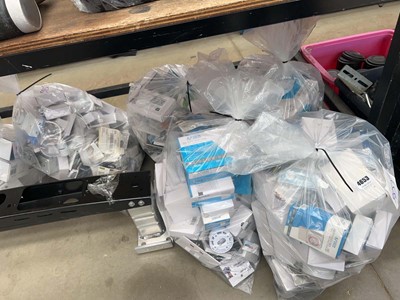 Lot 4653 - Six bags of assorted electrical fixings