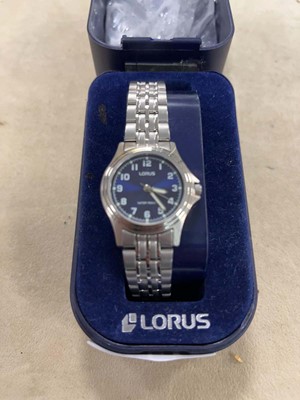 Lot 2457 - Lorus ladies wristwatch in case