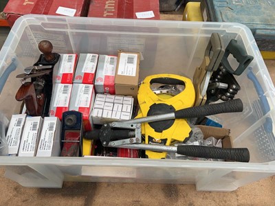 Lot 4655 - Box of mixed items to include measure tapes,...