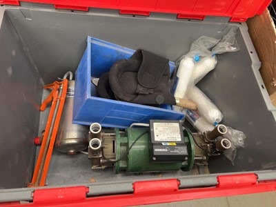 Lot 4663 - Box containing water pump, mastic guns, knee...