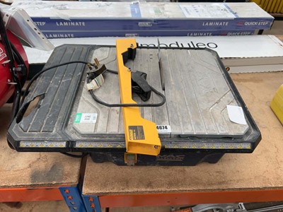 Lot 4674 - Wet tile cutter