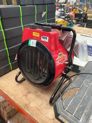 Lot 4675 - Clark Devil 7003 electric heater