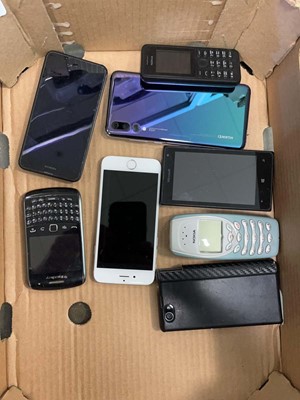 Lot 2485 - Box containing various phones
