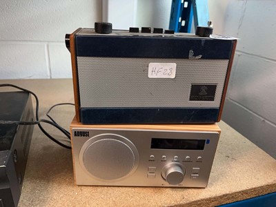 Lot 2556 - 2 portable radios - Roberts R757 and August...