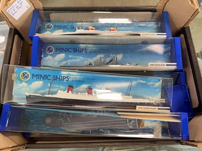 Lot 2503 - Box containing 8 Triang Minic ships