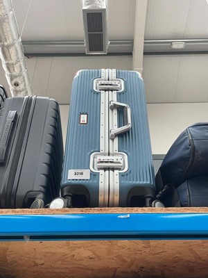 Lot 3216 - Swiss Military hard shelled suitcase