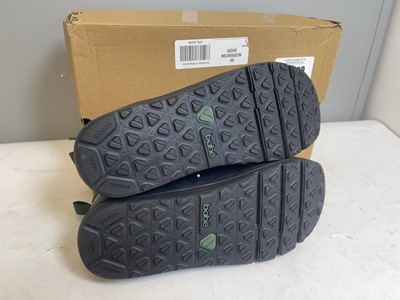 Lot Bahe UK9 rewild endurance trainers in...