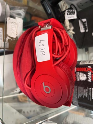 Lot 2600 - Beats headphones in case