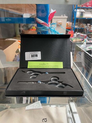 Lot 3278 - Shark Fin hair dressing scissors