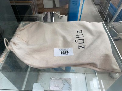 Lot 3279 - Zutta beauty boosting mask