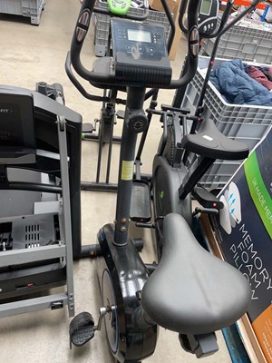 Lot 3285 - Exercise bike