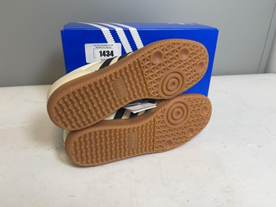 Lot Adidas UK6 samba OG trainers in cream - boxed