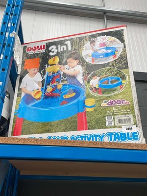 Lot 3299 - 3 in 1 outdoor activity table