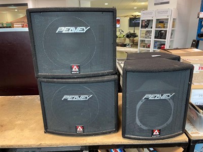 Lot 2614 - 4 Peavey speakers