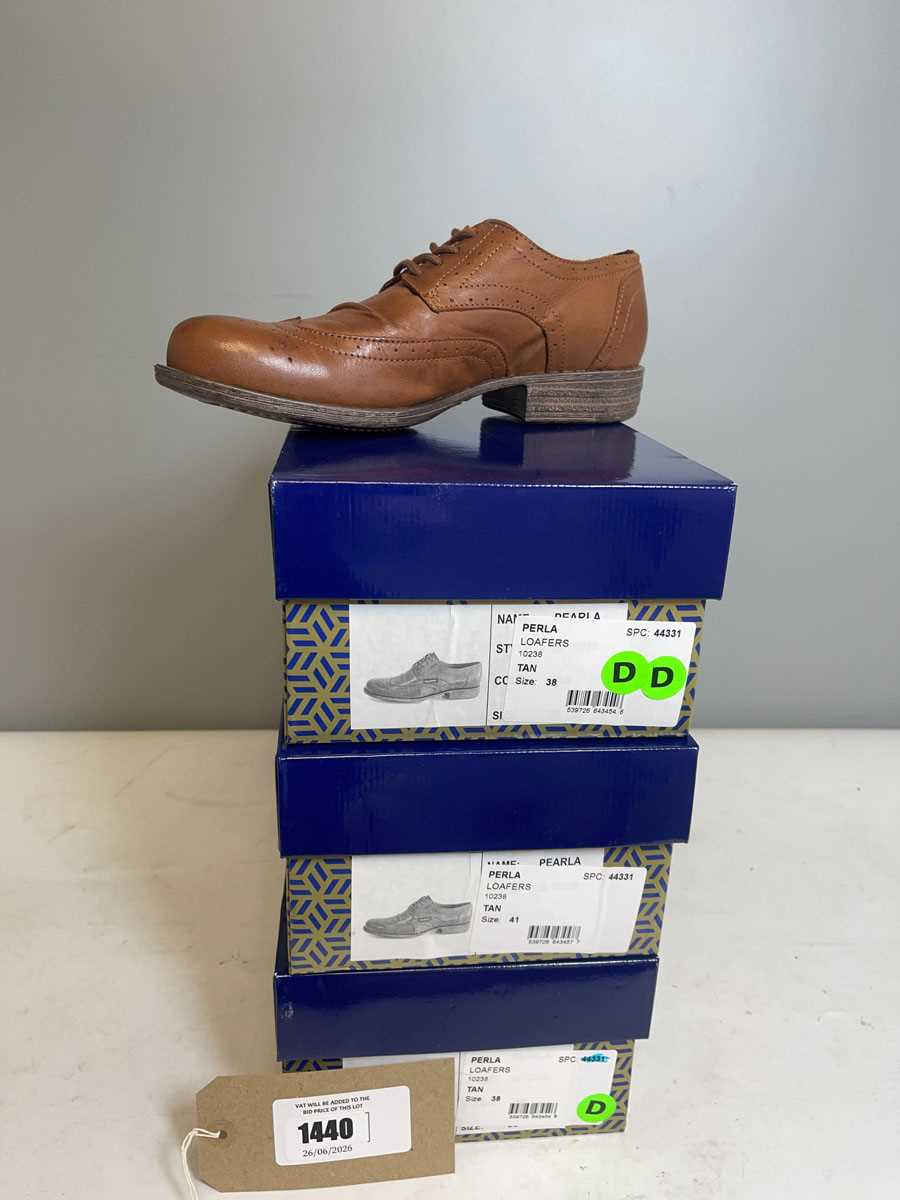 Lot 3x Boxed pairs of Carl Scarpa perla loafers in...
