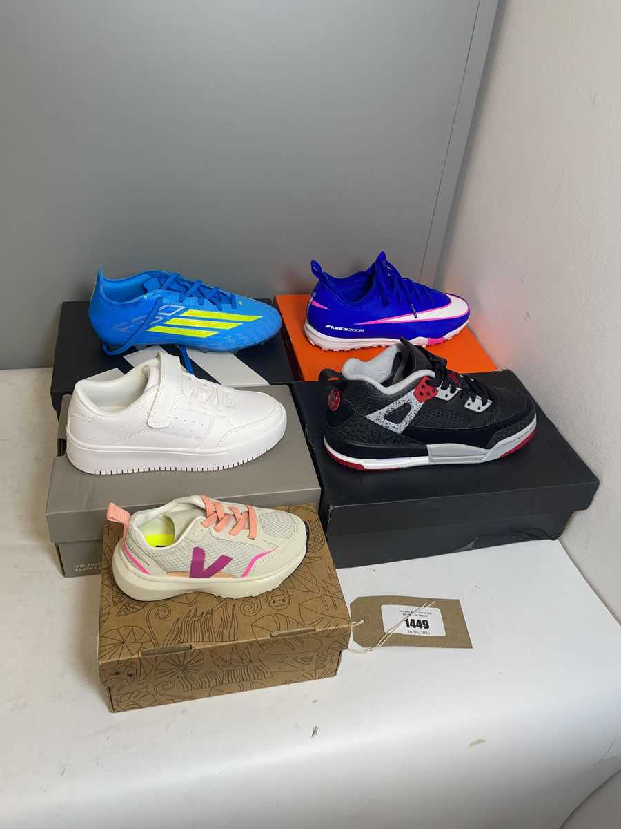 Lot 5x Boxed pairs of children's shoes to include...