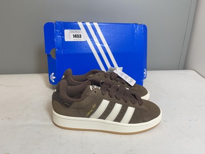 Lot Adidas UK4 campus 00s trainers in brown - boxed