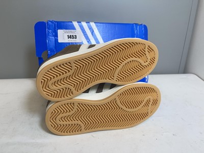 Lot Adidas UK4 campus 00s trainers in brown - boxed