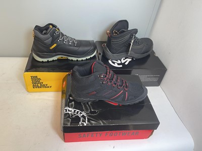 Lot 3x Boxed pairs of safety boots to include V12...