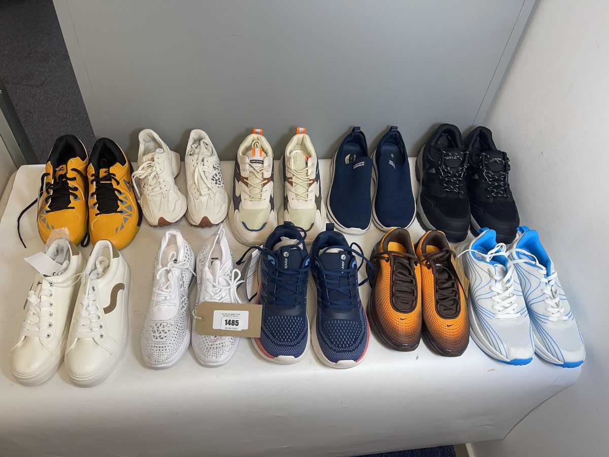 Lot 10x Pairs of trainers to include Nike,...