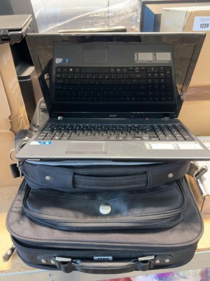 Lot 1206 - 4x laptops including an HP 14-bw020na with PSU...