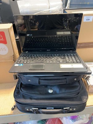 Lot 1206 - 4x laptops including an HP 14-bw020na with PSU...