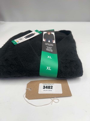 Lot 3402 - 14x black Andrew Marc jumpers