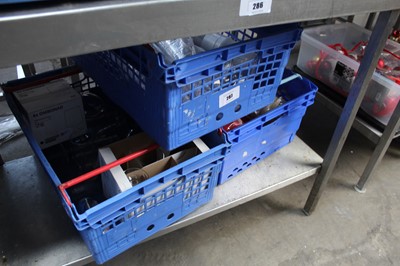 Lot 287 - 3x boxes of assorted items to incl. glassware,...