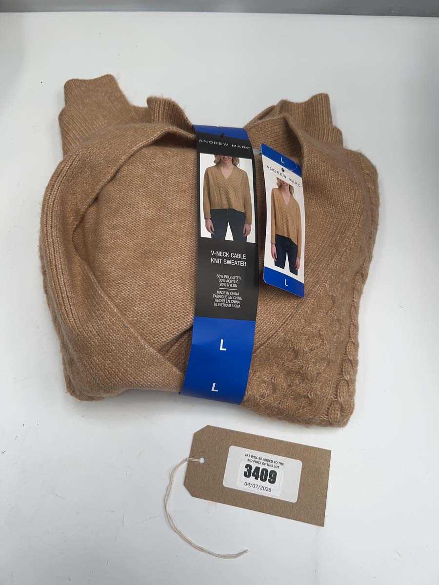 Lot 3409 - 14x brown Andrew Marc jumpers