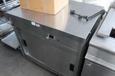 Lot 359 - 90cm electric Lincat mobile hot cabinet with...